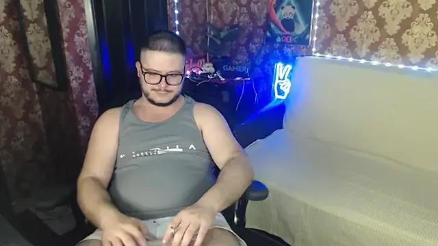 thor_master from StripChat is Freechat