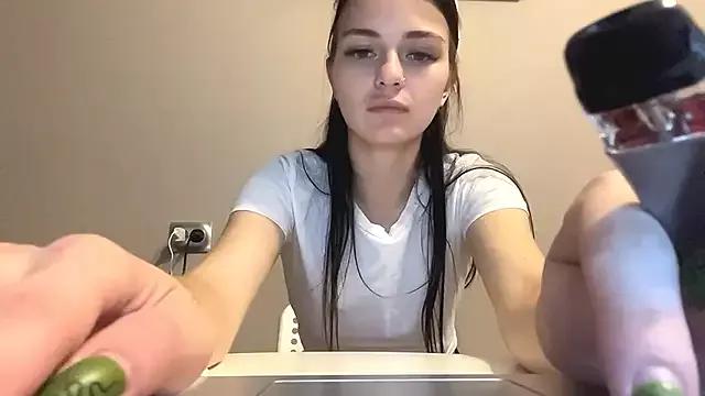 TianaWidell from StripChat is Freechat