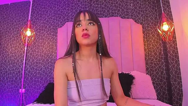TifannyWolf_ from StripChat is Freechat