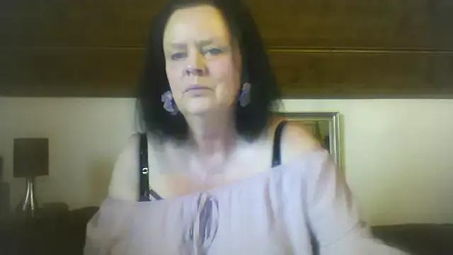 TiffanyMature from StripChat is Freechat