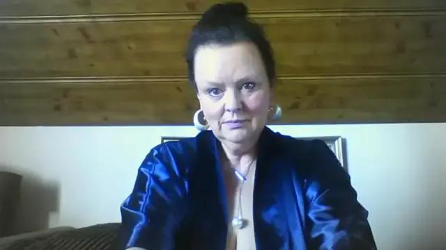 TiffanyMature from StripChat is Freechat