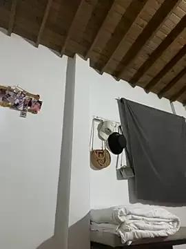TiffanyyLam from StripChat is Freechat