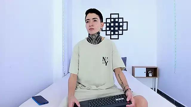 Teen sex cams free adult cams: check-out the satisfaction of conversing and c2c with our stunning models, who will teach you all about seduction and dreams with their smoking hot shapes.