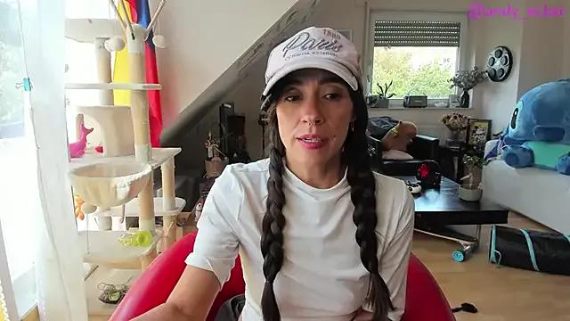 Teen sex cams free adult cams: check-out the satisfaction of conversing and c2c with our stunning models, who will teach you all about seduction and dreams with their smoking hot shapes.