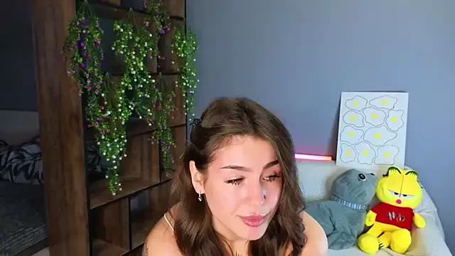 TinyMollys from StripChat is Freechat