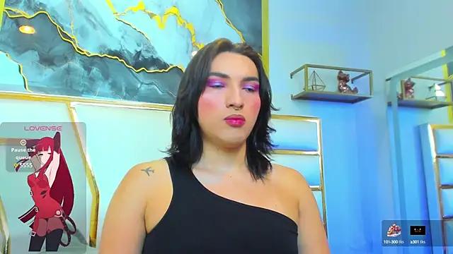TomLondon_ from StripChat is Freechat