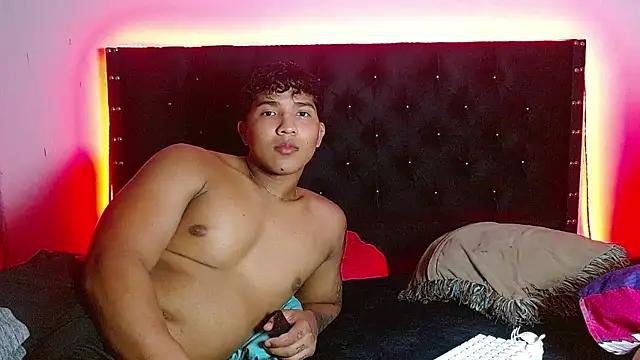 Tommy_Montana2003 from StripChat