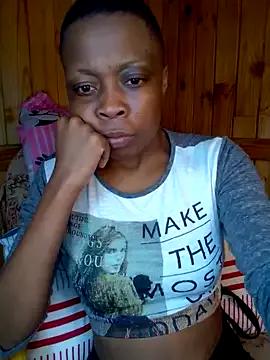 Treza_Hearts from StripChat is Freechat