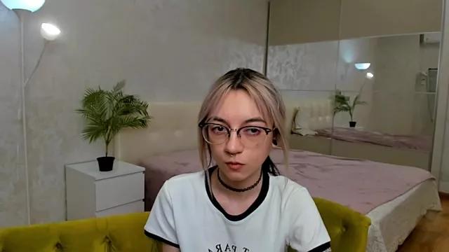 Teen sex cams free adult cams: check-out the satisfaction of conversing and c2c with our stunning models, who will teach you all about seduction and dreams with their smoking hot shapes.