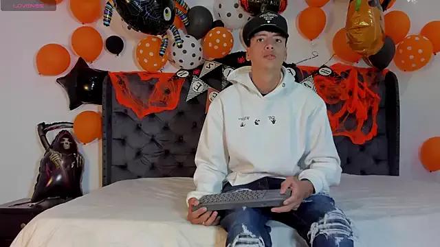 Teen sex cams free adult cams: check-out the satisfaction of conversing and c2c with our stunning models, who will teach you all about seduction and dreams with their smoking hot shapes.