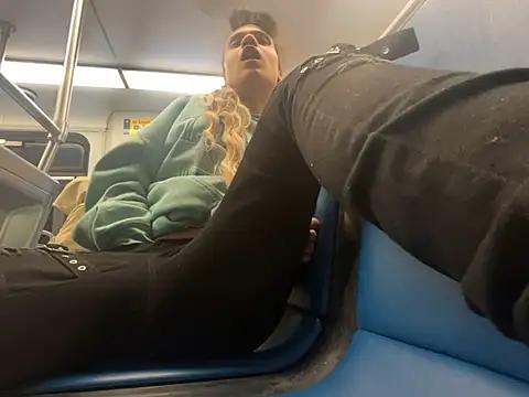 Tyra_Liana from StripChat is Freechat