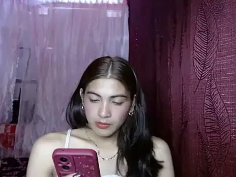 ursexykittykat_xx from StripChat is Freechat