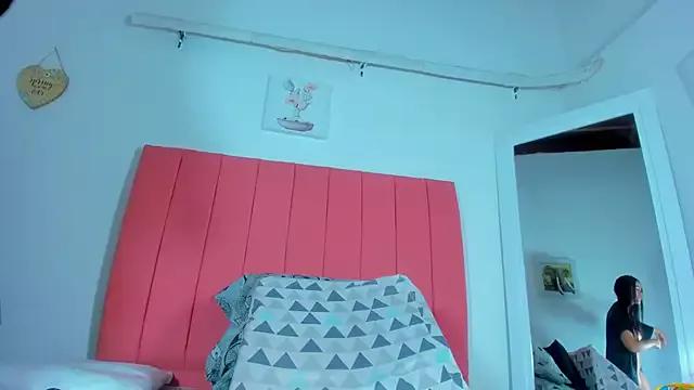 valen_rose0 from StripChat is Freechat