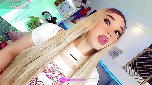 Valeria-Smith from StripChat is Freechat