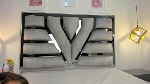 Teen sex cams free adult cams: check-out the satisfaction of conversing and c2c with our stunning models, who will teach you all about seduction and dreams with their smoking hot shapes.