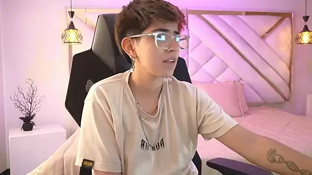 Teen sex cams free adult cams: check-out the satisfaction of conversing and c2c with our stunning models, who will teach you all about seduction and dreams with their smoking hot shapes.