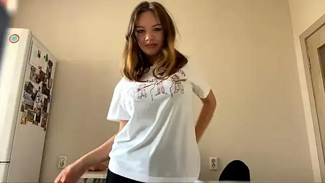 VelvetKate from StripChat is Freechat
