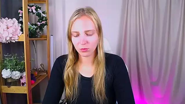 VeronicaAndersen from StripChat is Freechat