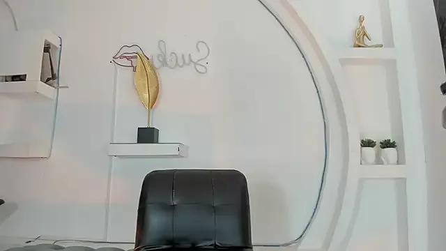 Teen sex cams free adult cams: check-out the satisfaction of conversing and c2c with our stunning models, who will teach you all about seduction and dreams with their smoking hot shapes.