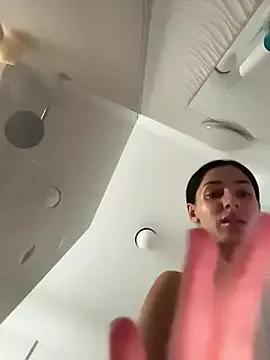 VickyM99 from StripChat is Freechat