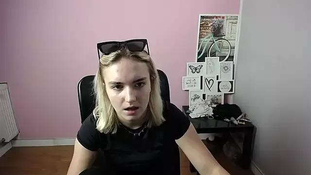 Teen sex cams free adult cams: check-out the satisfaction of conversing and c2c with our stunning models, who will teach you all about seduction and dreams with their smoking hot shapes.