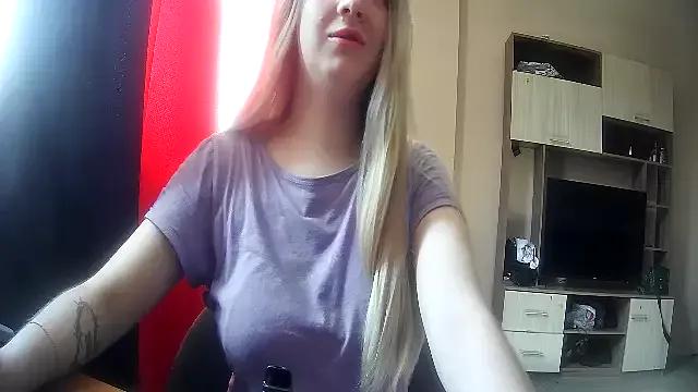 ViolaCandy from StripChat is Freechat