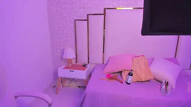 Violetaa_angell_ from StripChat is Freechat