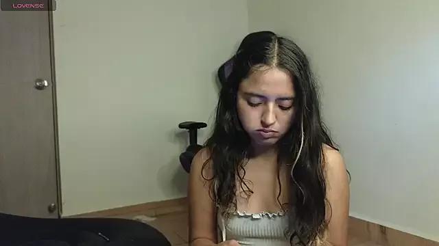 ViolettaSummer from StripChat is Freechat