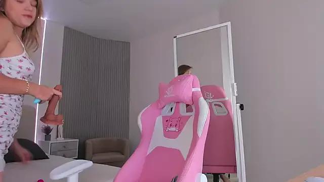 Teen sex cams free adult cams: check-out the satisfaction of conversing and c2c with our stunning models, who will teach you all about seduction and dreams with their smoking hot shapes.