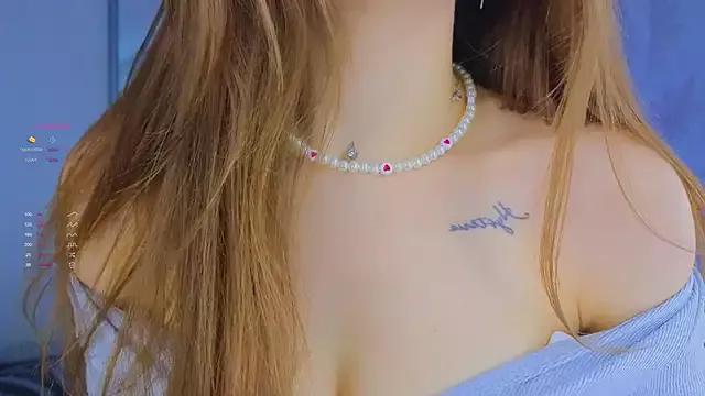 VirginiaHouston from StripChat is Freechat