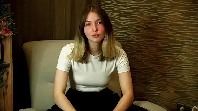 VivaArenos from StripChat is Freechat