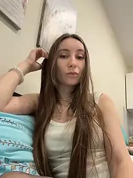 viviandaimond1 from StripChat is Freechat