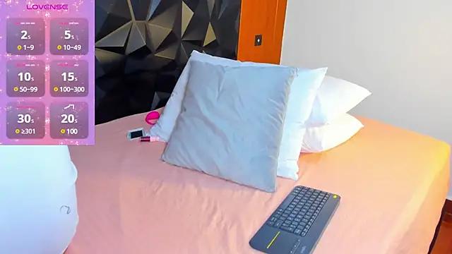 Teen sex cams free adult cams: check-out the satisfaction of conversing and c2c with our stunning models, who will teach you all about seduction and dreams with their smoking hot shapes.