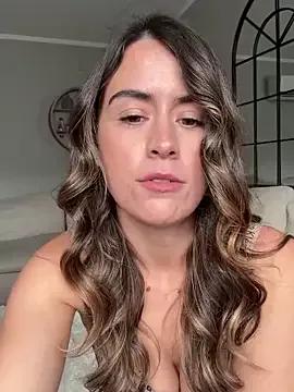 Wetbabygirlxo from StripChat is Freechat