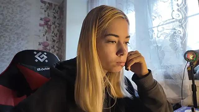 Witching_Moon from StripChat is Freechat
