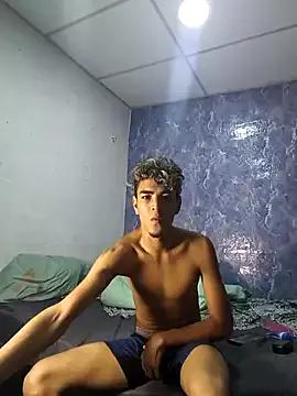 Wolf_BIG4 from StripChat is Freechat