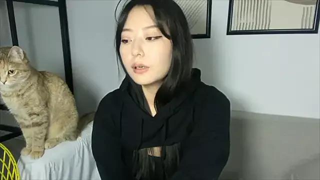 WonderMira from StripChat is Freechat