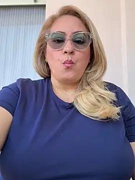 x_elena_x from StripChat is Freechat