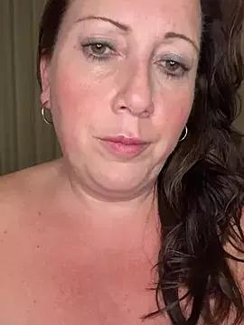 xsexycurvymilf from StripChat is Freechat