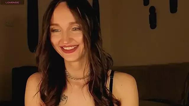xSweetMissx from StripChat is Freechat