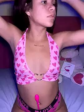 Xxxsophiaaa from StripChat is Freechat