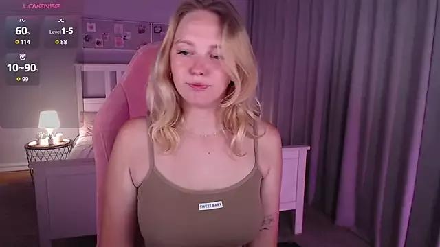 Yara_Shahidi from StripChat is Freechat