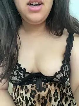 Photos of yassminsexy22 from StripChat is Freechat