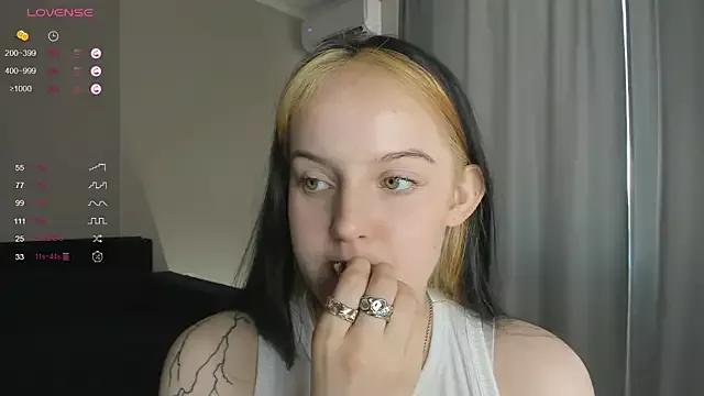 Teen sex cams free adult cams: check-out the satisfaction of conversing and c2c with our stunning models, who will teach you all about seduction and dreams with their smoking hot shapes.