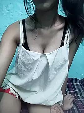 Your-Kittu from StripChat is Freechat