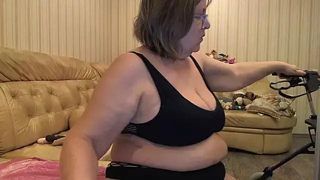 Your_dear_one from StripChat is Freechat