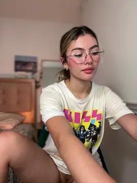 Your_Honeey from StripChat is Freechat