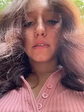 Your_Jewerly from StripChat is Freechat