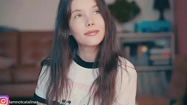 YourBabyPearl from StripChat is Freechat