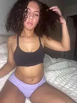 yourfavegirlnextdoor from StripChat is Freechat